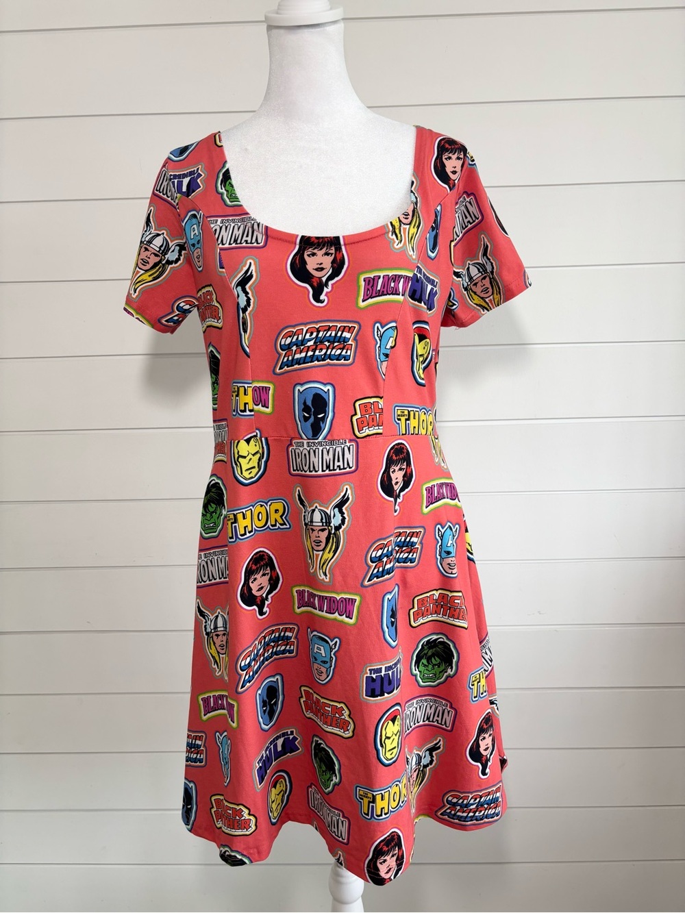 Marvel Avengers Coral Graphic Superhero Scoop Neck Dress Size L Comic Print
